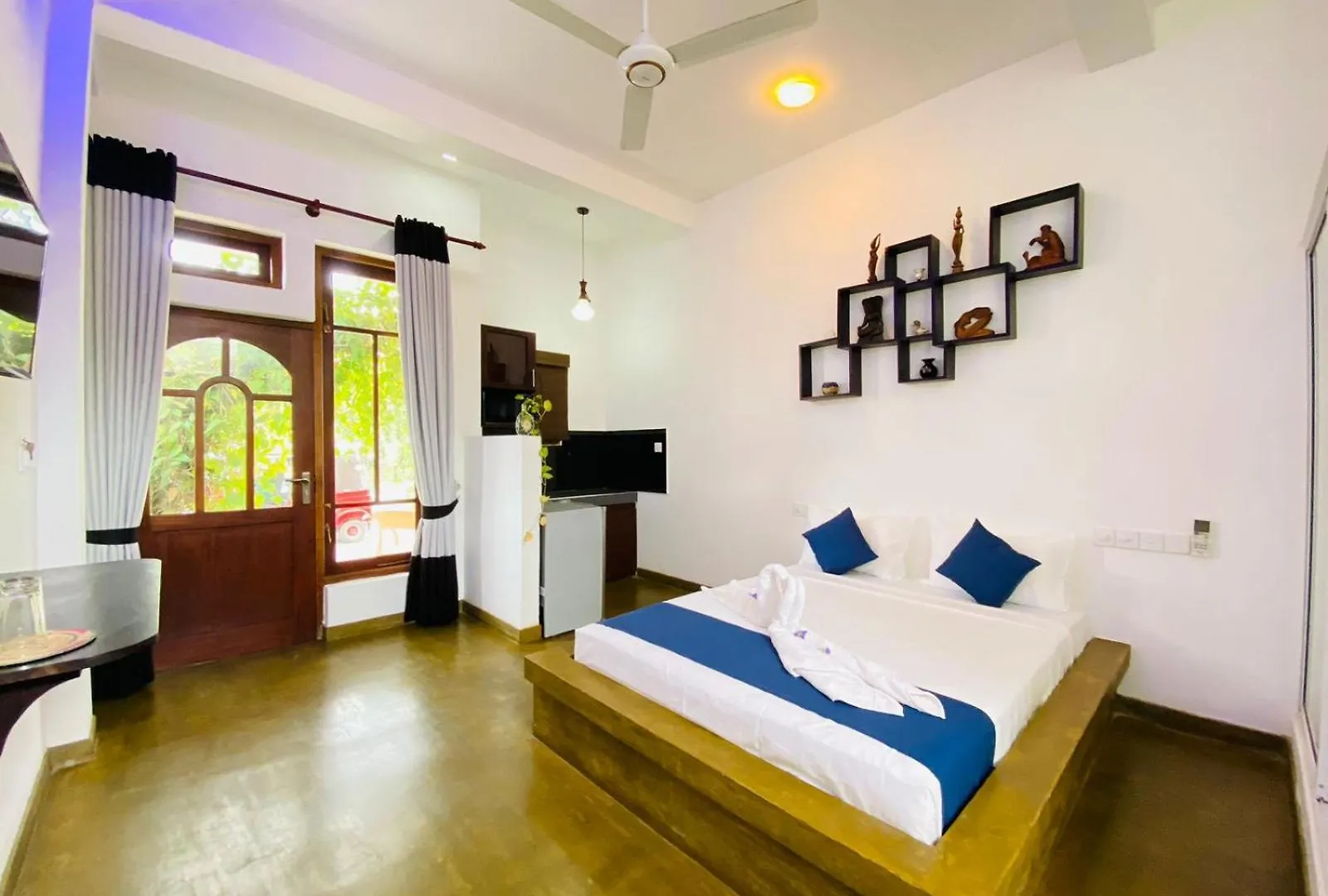 Sun Breeze Negombo 호텔 스리랑카
